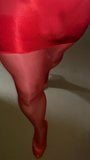 Kirsty cammina in nylon rosso spero ti piaccia. snapshot 1