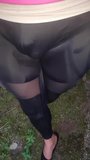 Lolasissy självpissad utomhus i leggins snapshot 1