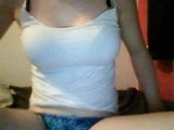 Menina francesa adora sexo na webcam snapshot 2