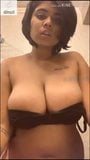 Desi chica caliente espectáculo tetas snapshot 7