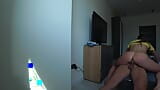 Tromperie. Ma femme baise mon ami sur mon lit quand je ne suis pas à la maison. Réel vidéo amateur maison snapshot 6