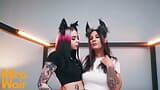 Two Kitties โดนน้ําแตกในตูด – Anna Batman snapshot 1