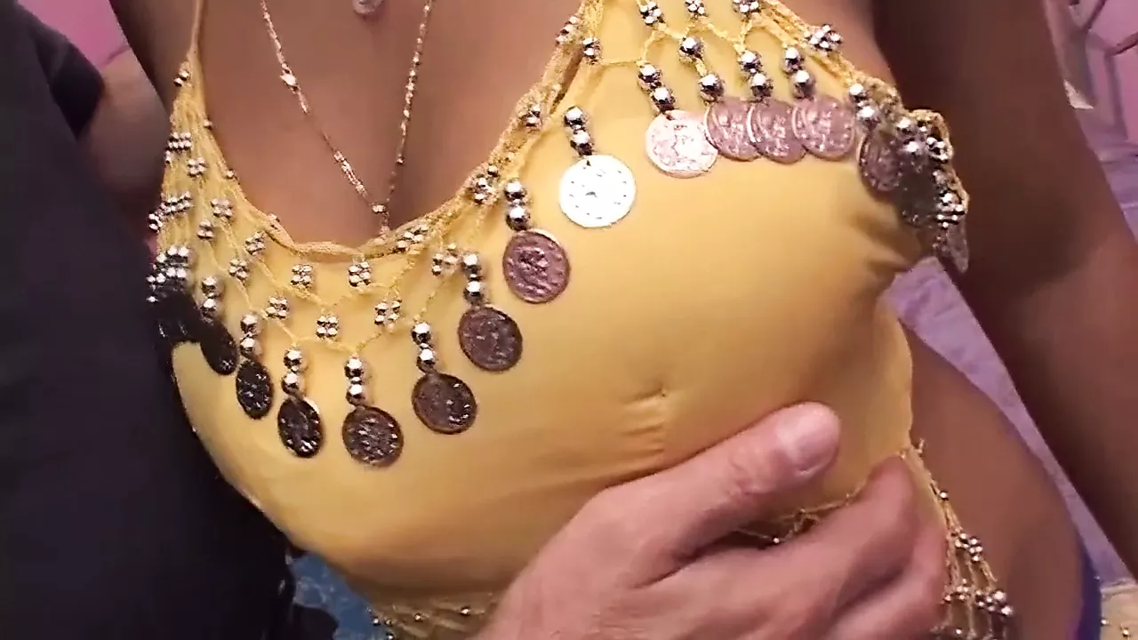 Big Boob Indian Desi Slut Fucks Us Sex Tourist for 100: Bukkake Amateur Porn | xHamster 