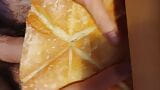 Мастурбация хлебом snapshot 4