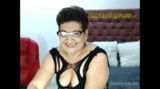 Que rica se ve esta abuela con lenceria snapshot 9