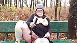 La bbw squirta sul sentiero nella natura snapshot 4