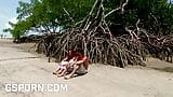 Brasilianische rothaarige junge MILF wird am karibischen Strand hart gefickt snapshot 2