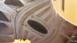 Olbrzymie tupie na skurczonych maminsynkach - podgląd POV snapshot 2
