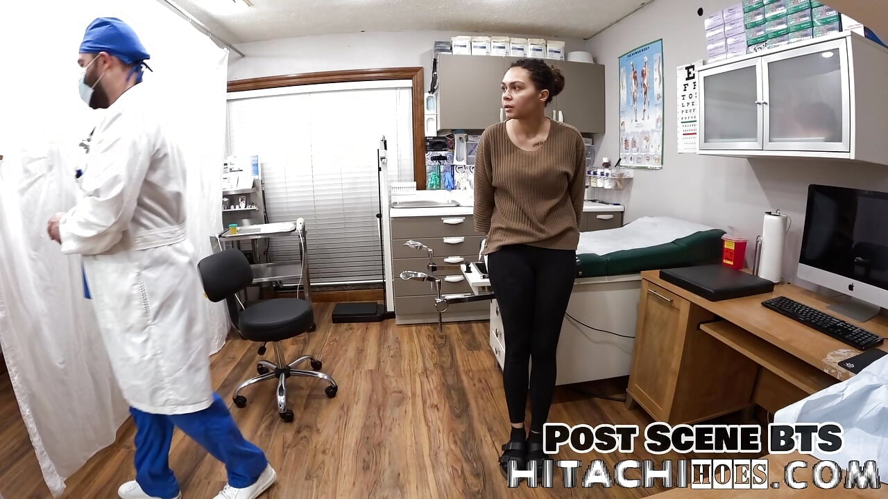 Freshman dapat orgasme hitachi mandatori - Mara Luv