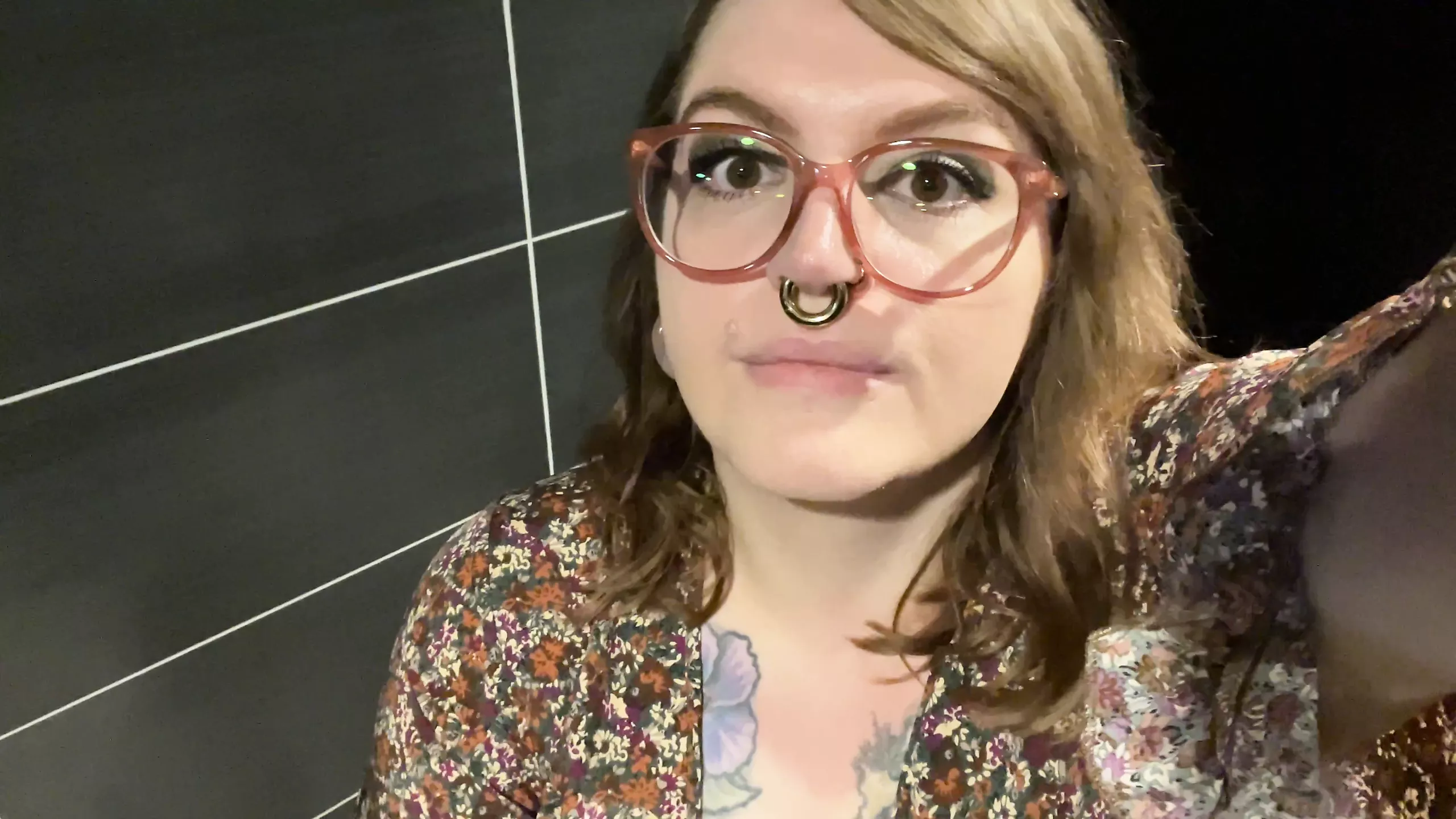 Free watch & Download Showing off pierced pussy in the bathroom