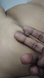 Peitos sensuais tocando close-up snapshot 15