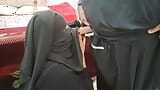 Mama vitregă pakistaneză în hijab futută de fiul vitreg snapshot 2