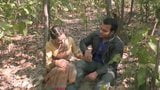 超级性感的印度女人在森林里被干 snapshot 5