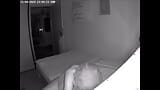Sıcak büyükanne beyaz külotla uyur snapshot 9