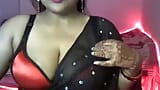 Une bhabhi desi sexy sensuelle se fait baiser par son voisin. snapshot 2