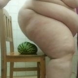 Ssbbw miażdży arbuza tylko fanom snapshot 4