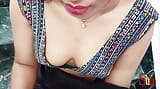 Desi Indian malkin bhabhi ko seedhi pr choda snapshot 4