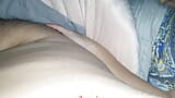 Stiefsohn wachte nackt mit stiefmutter hand auf seinem arsch auf snapshot 13
