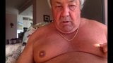 Spettacolo del nonno in webcam snapshot 16