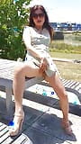 Je doigte ma chatte asiatique mature en public snapshot 1