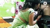 非常に熱いですインドのセクシーな主婦と夫とセックスは非常に良いセクシーな女性を楽しむ snapshot 7
