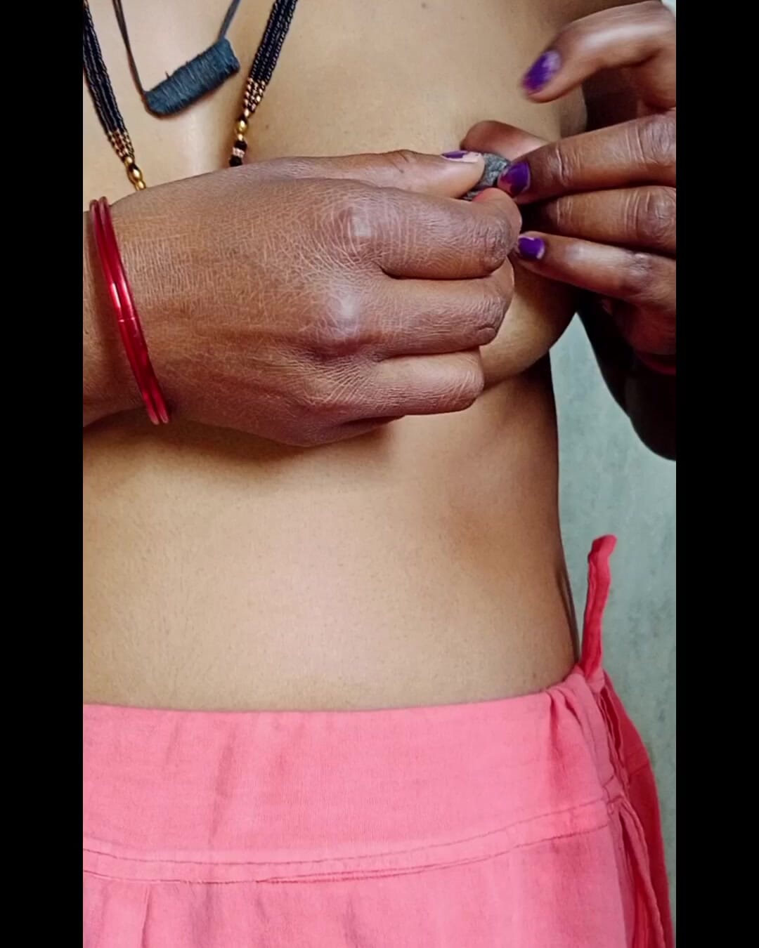 Village Bhabhi massaged her big breasts snapshot 2