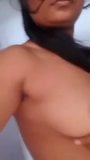 Desi bella ragazza invisibile si mostra in video snapshot 16