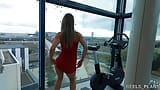 La bailarina española de culo perfecto Anastasia Brokelyn es follada duro en el gimnasio y en el hotel por un productor snapshot 4