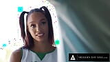 MODERN-DAY SINS - la cheerleader cattiva alexis Tae si fa inculare duramente dal dilf pervertito charles Dera snapshot 3