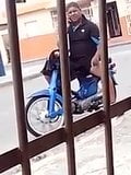 Str8 papai se masturbando em motocicleta na rua snapshot 7