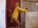 Une danseuse  blonde bandante snapshot 2