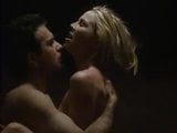 Kathleen Kinmont nel film erotico La scala aziendale snapshot 3