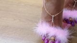 Lofia tona - рожеві туфлі на високих підборах і фіолетові нігті на ногах snapshot 6