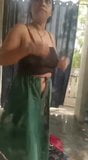 Desi bhabi Grande Tetas snapshot 2