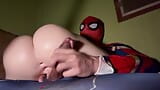 Spiderman follando muñeca sexual snapshot 18