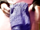 在贞操带的娘娘腔变装者选择尿布，另一个选择：蓝色还是白色？ snapshot 1