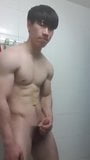 겨드랑이와 팔뚝, 자위와 사정을 보여주는 Fit Korean snapshot 8