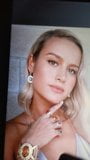 Brie larson cum tributo snapshot 1