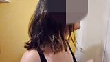 Жена выходит из ванной с полным ртом спермы. snapshot 16