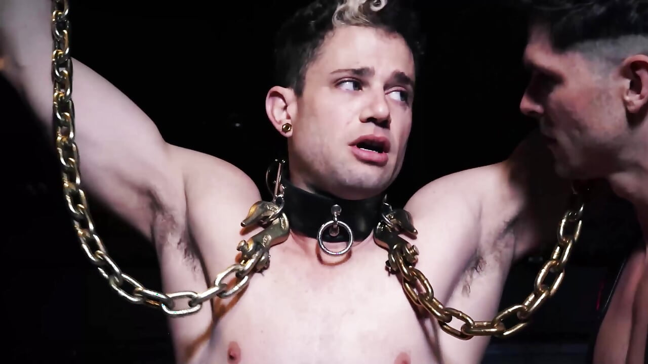Chained Quin Quire Gives Rough Bareback
