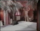 क्वीन्स क्लब की लड़कियां (1987) snapshot 2