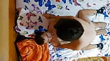 Prawdziwa para domowej roboty sextape - namiętne całowanie i ruchanie z prezerwatywą snapshot 19