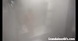 Video de mi novia desnuda en el baño disfrutando de una ducha halagadora snapshot 10