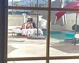 Une PAWG mature se fait baiser au bord de la piscine snapshot 12