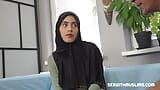 Horny guy wants to fuck housewife in hijab snapshot 5