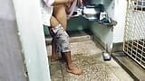 Biwi ki MMS, Padosi ne kitchen me chod ke gaya snapshot 13