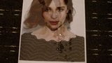 Emilia Clarke - Sperma-Tribut snapshot 9