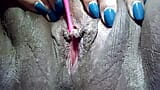 Huisvrouw Kitty Domino heeft een zeer gevoelige clitoris snapshot 19