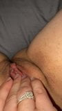 Mon nouveau jouet me donne plusieurs orgasmes durs en POV snapshot 17