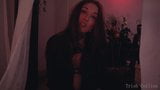 Asmr roleplay joi - interviu cu un vampir. snapshot 3